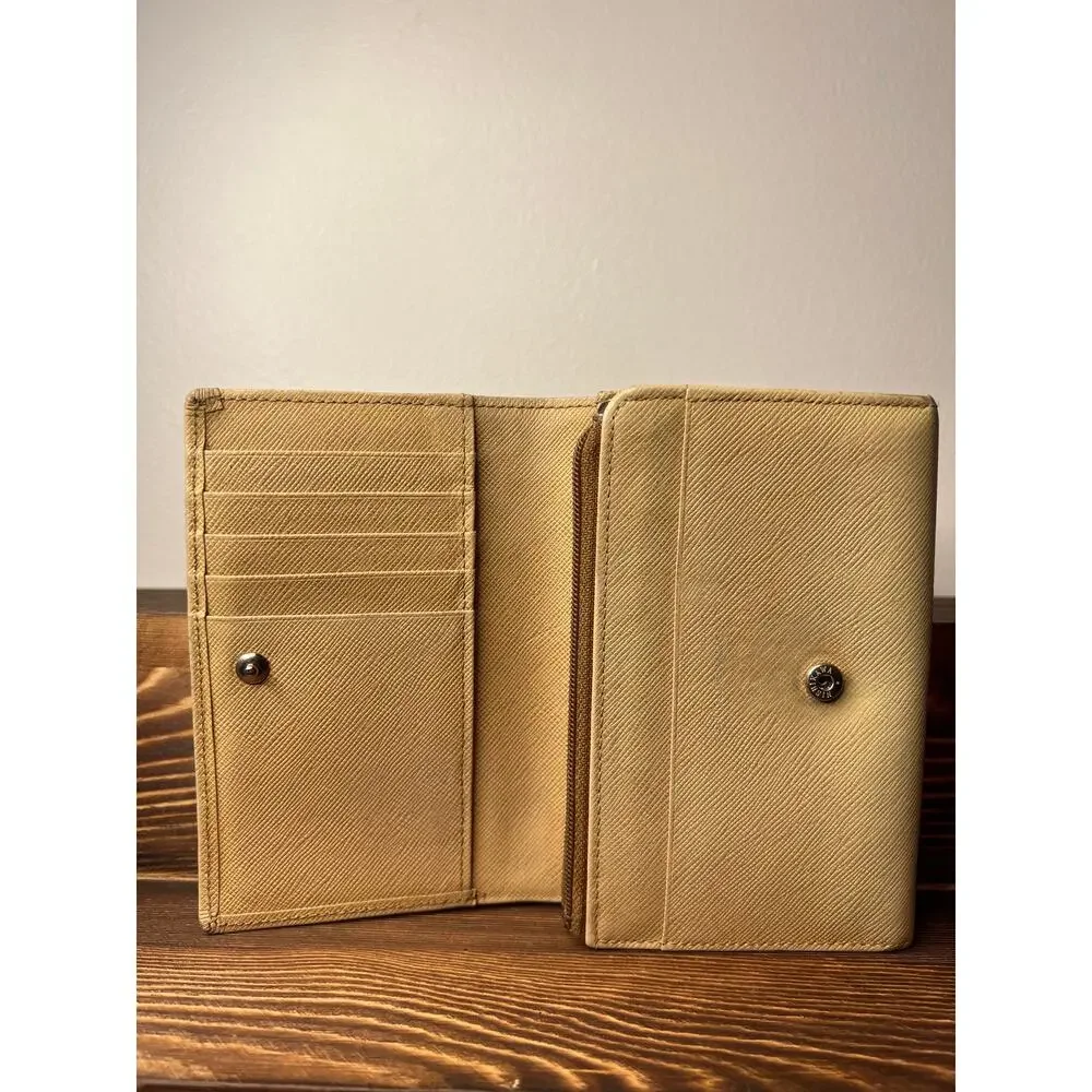 Burberry Pale Yellow Saffiano Leather Compact Wallet House Check Lining COA